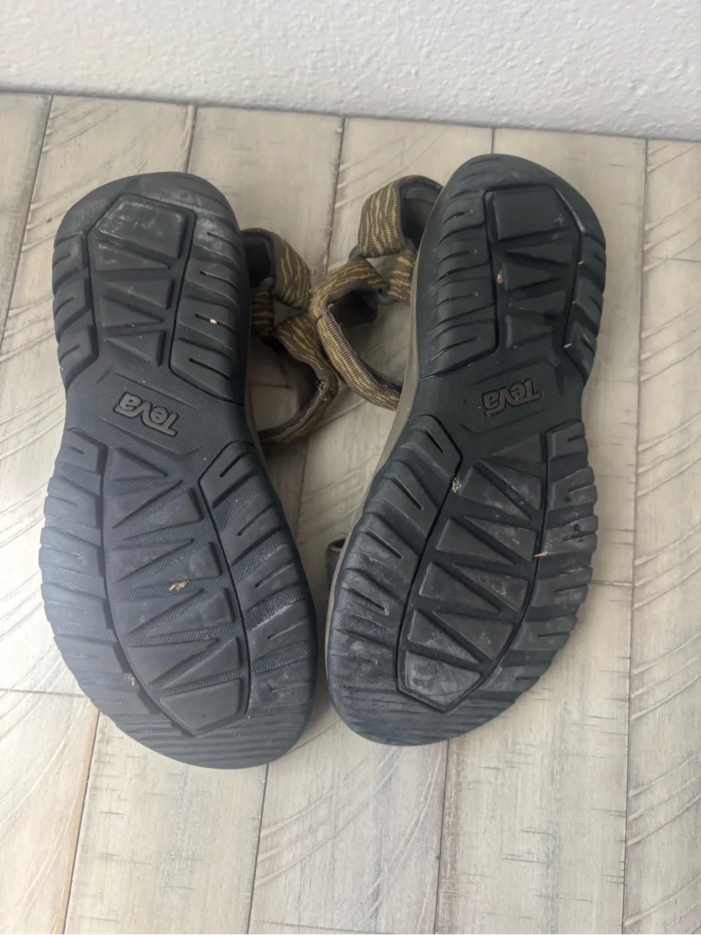 Teva Hurricane XTL Adjustable Brown Outdoor Strappy Sandals Mens size 11